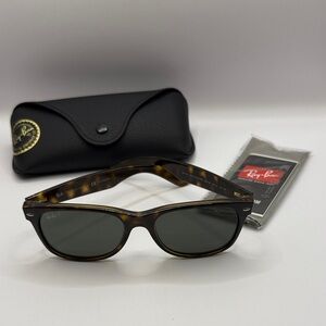 Ray-Ban New Wayfarer Tortoise Sunglasses with Black Case